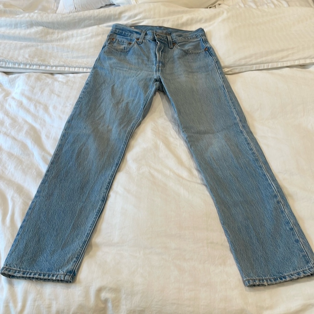 Levi’s 501 Skinny’s light wash